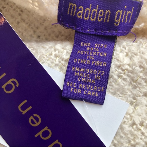 Steve Madden Girl Ivory/Gold Warm Winter Knitted Scarf One Size NWT Fringes - Picture 5 of 15